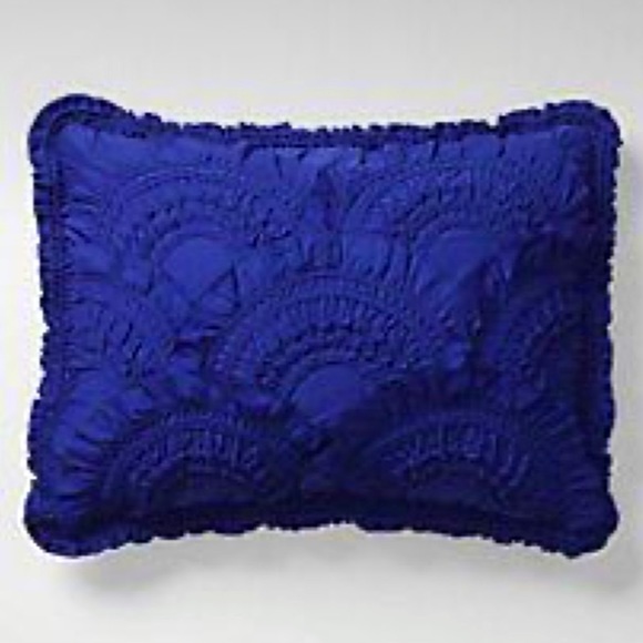 SOLD!!!Anthropologie Rivulets King Quilt Set - Picture 4 of 14